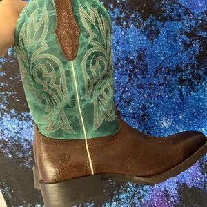 Ariat cowboy boots women’s 9
